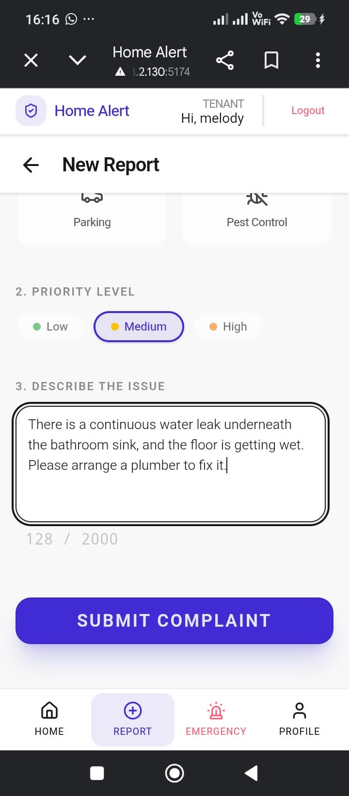 Tenant app: selecting a complaint priority and adding a message